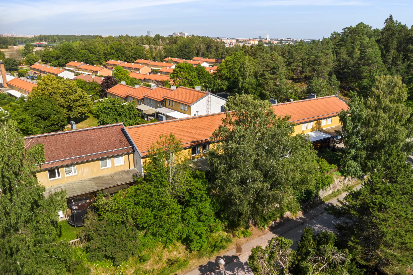 Radhus, Flygarvägen 239, Barkarby, Järfälla