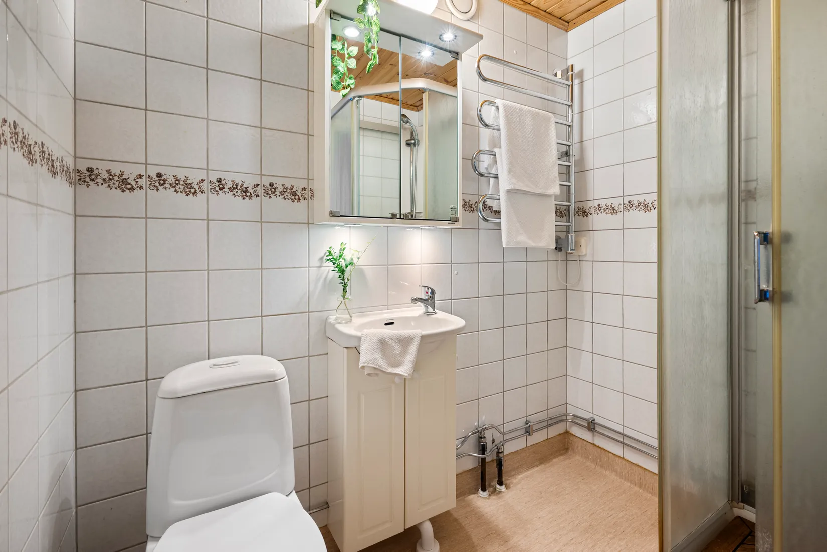 Radhus, Flygarvägen 239, Barkarby, Järfälla