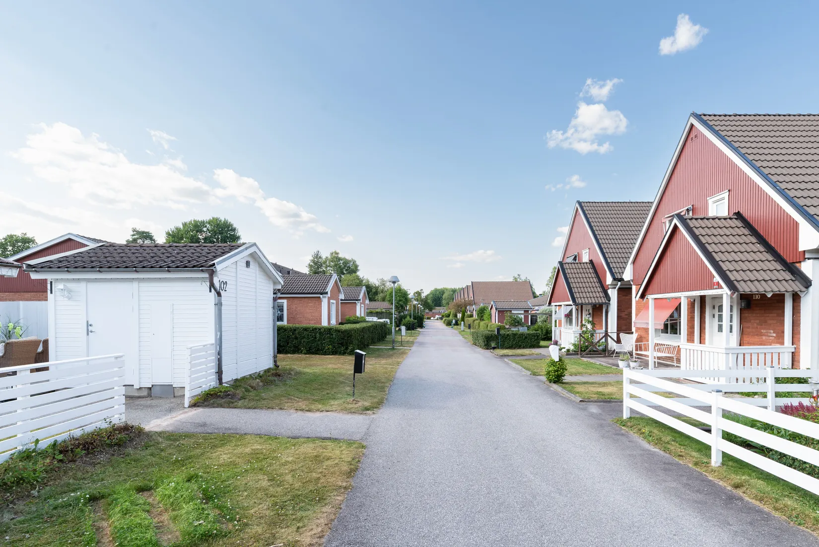 Radhus, Sigillgatan 102, Björkhaga, Örebro