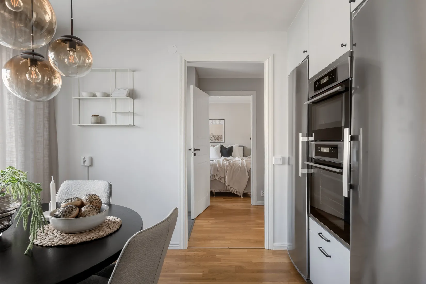 Radhus, Sigillgatan 102, Björkhaga, Örebro