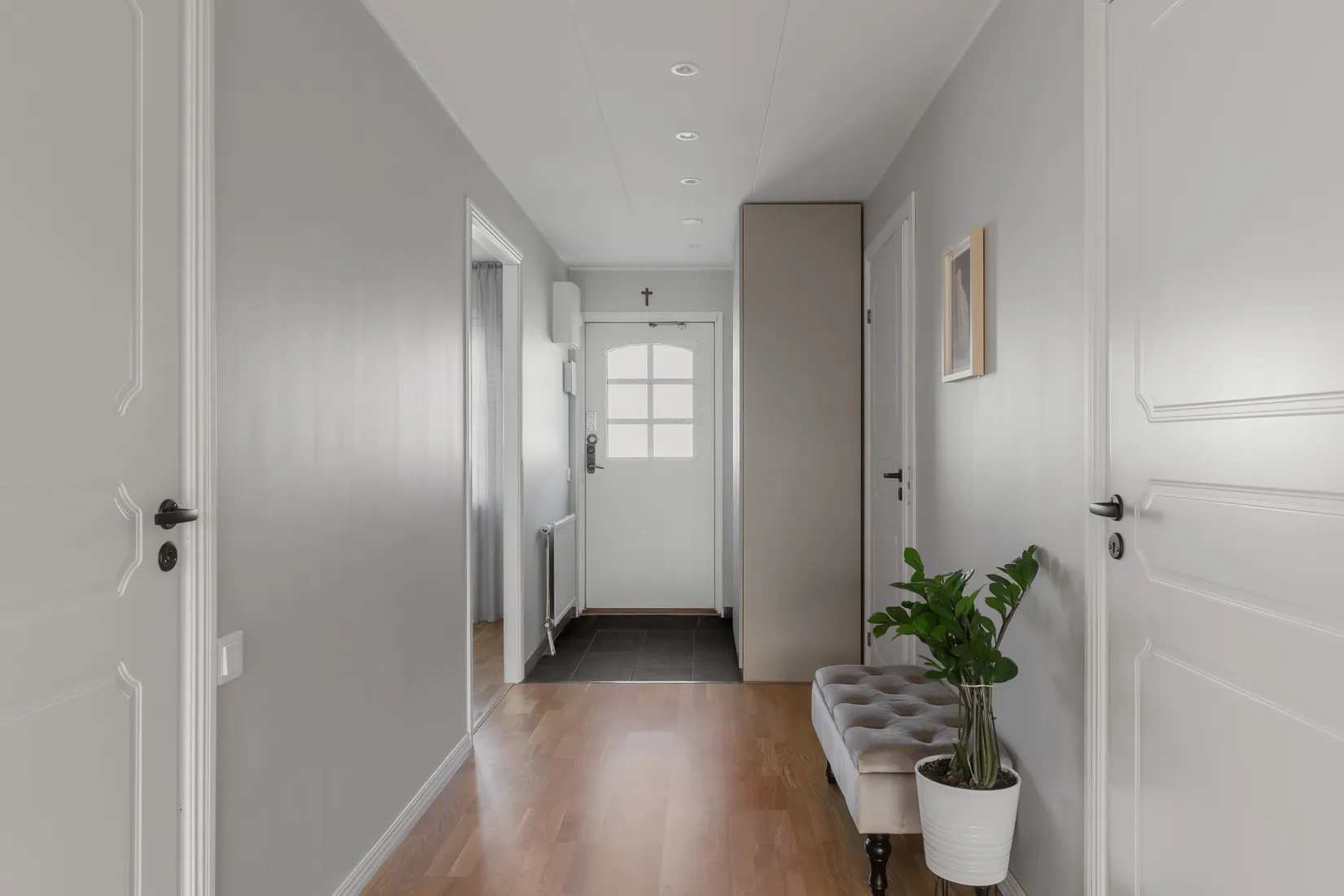 Radhus, Sigillgatan 102, Björkhaga, Örebro