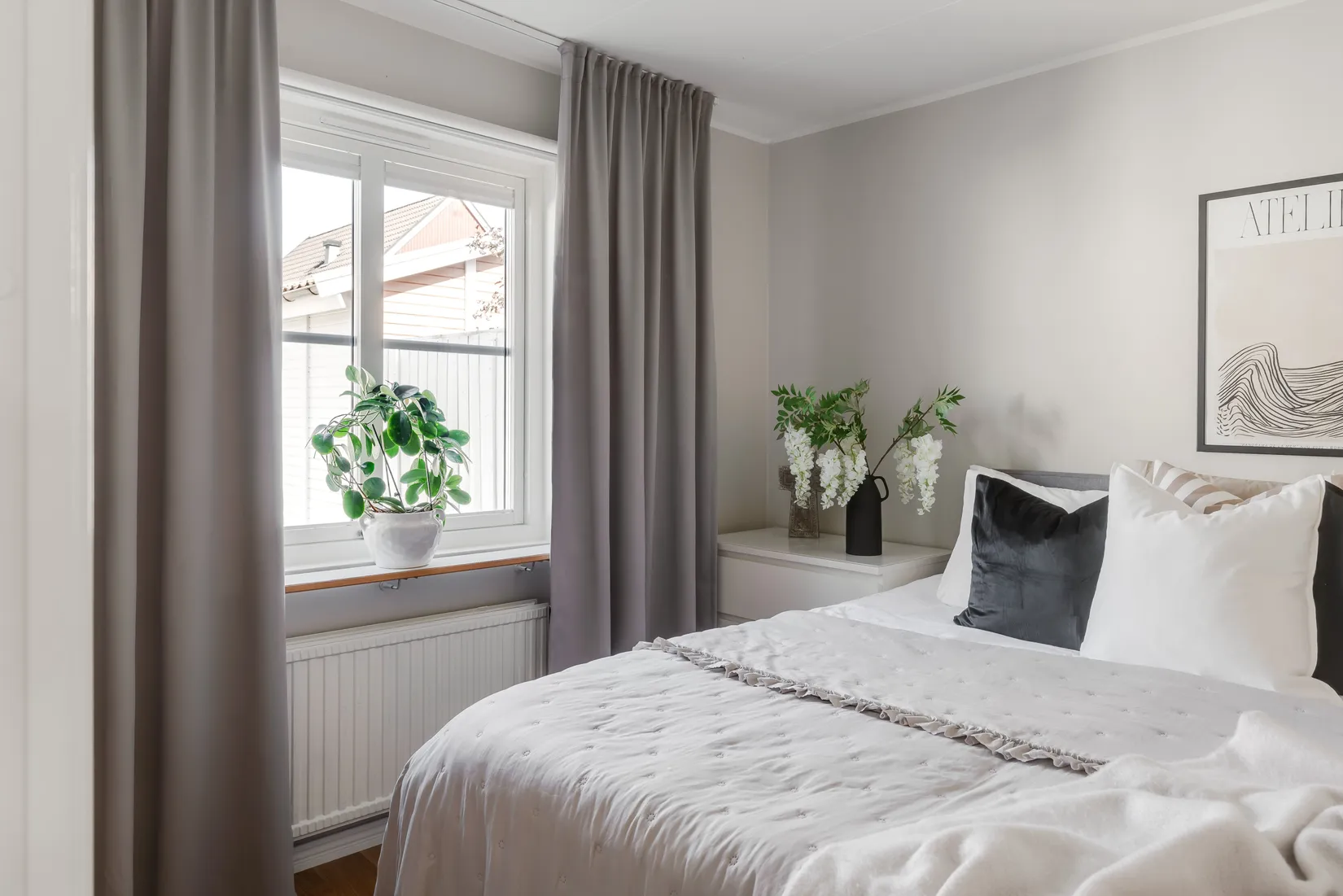 Radhus, Sigillgatan 102, Björkhaga, Örebro