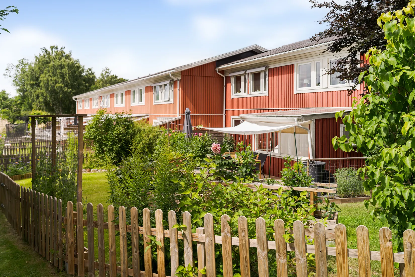 Radhus, Januarivägen 8K, Brogetorp, Flen