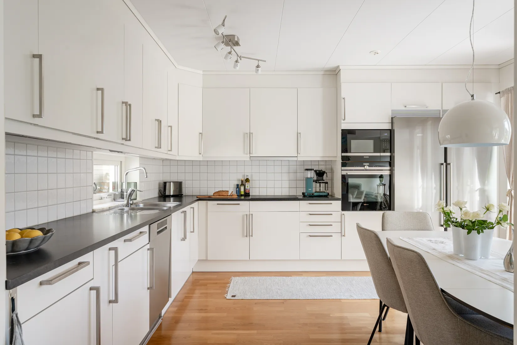 Villa, Taltrastvägen 6, Nyby, Vallentuna