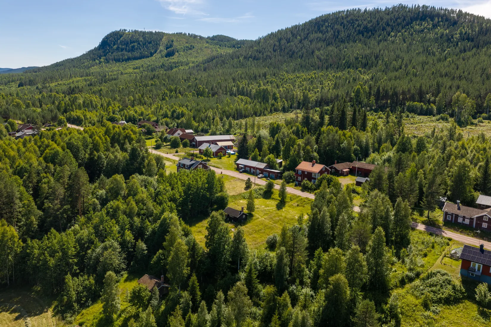 Villa, Väsavägen 15 & 14, Väsa, Älvdalen