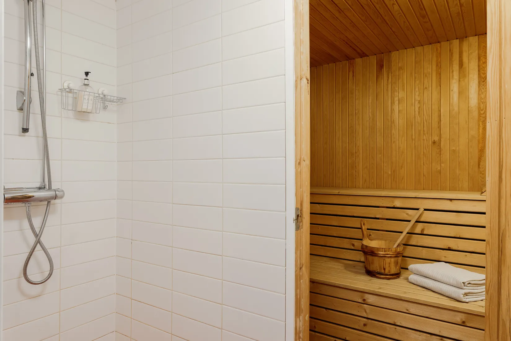Villa, Kullavägen 9A, Hov, Växjö