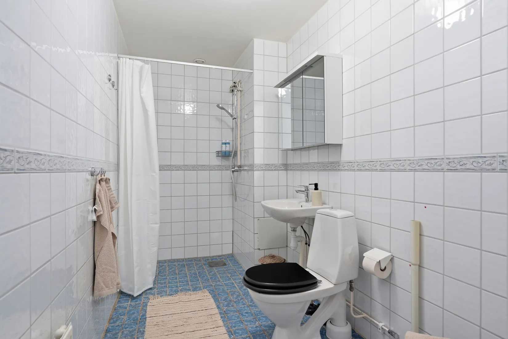 Radhus, Herrhagsvägen 170, Herrhagen, Uppsala