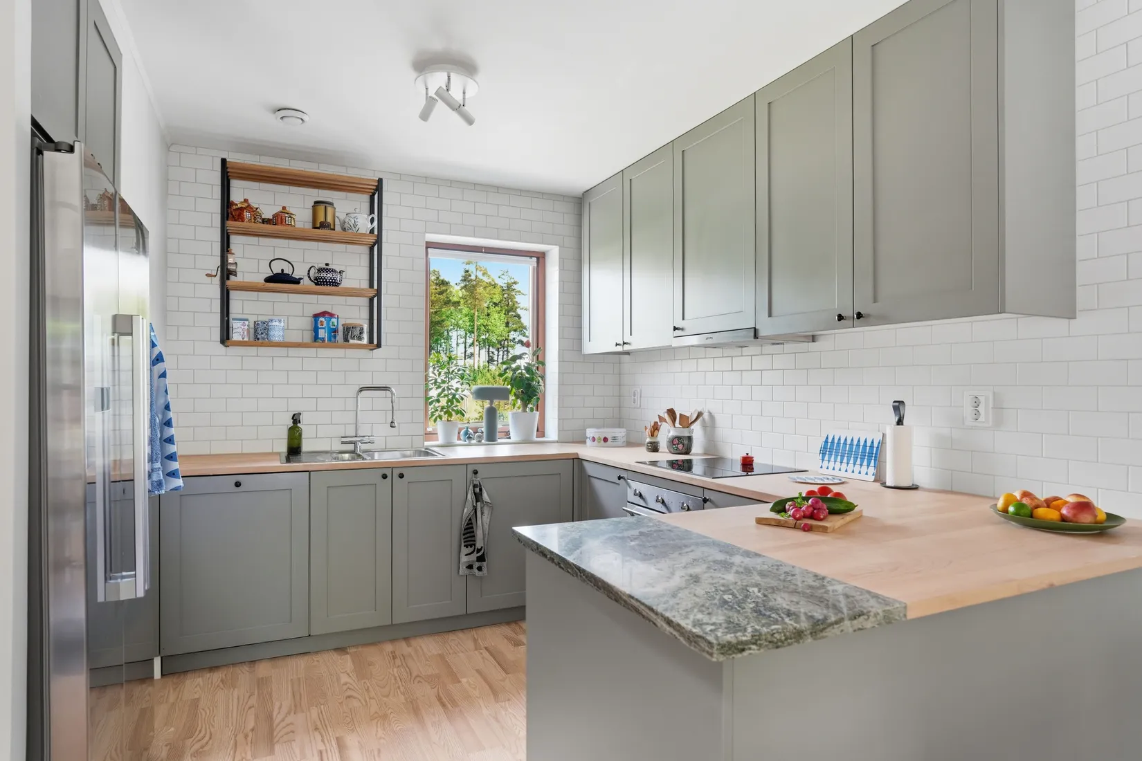 Radhus, Hagtorpsvägen 21, Lindbacken, Uppsala