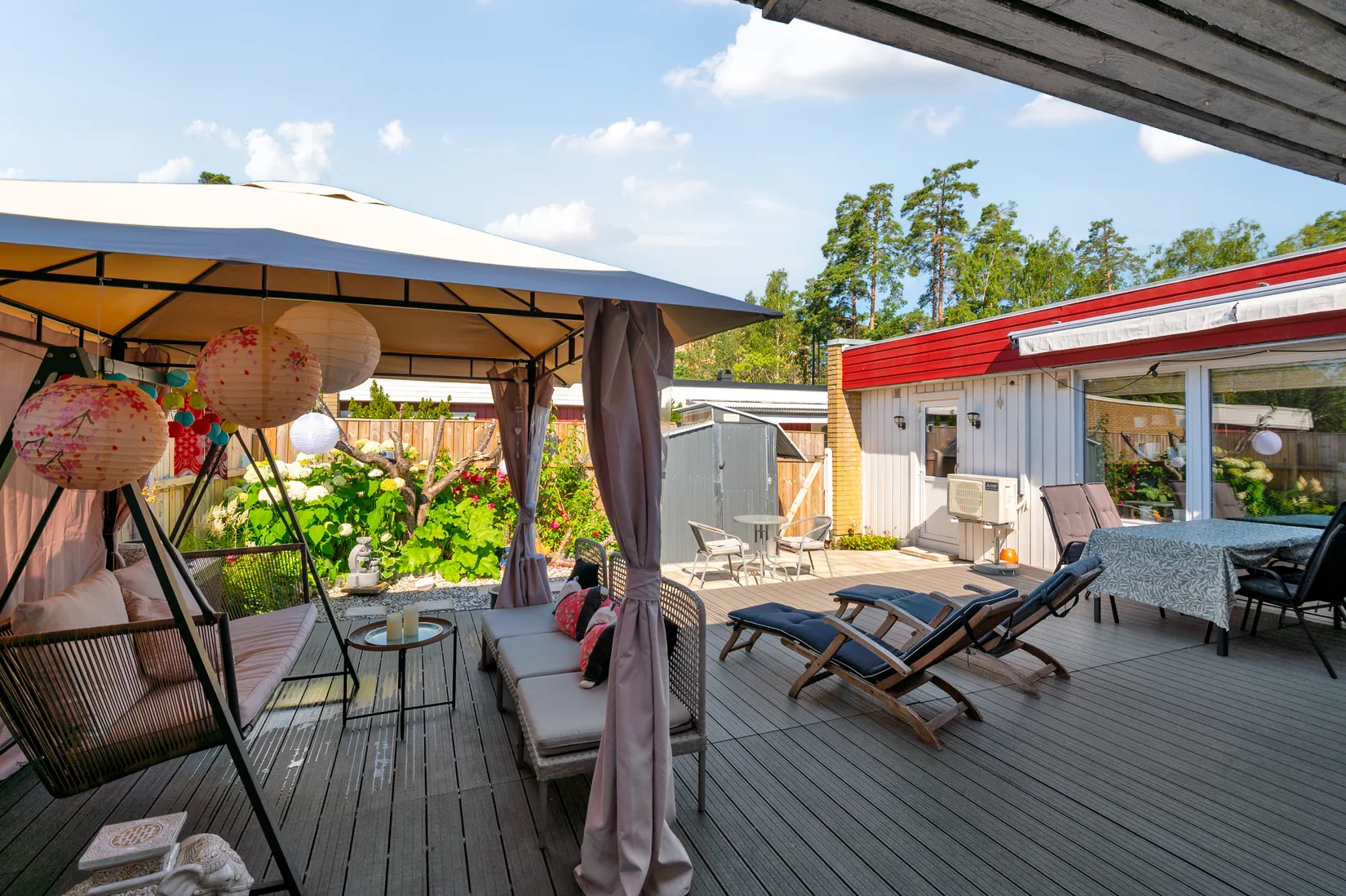 Radhus, Stora Hundens gata 512, Brandbergen, Haninge
