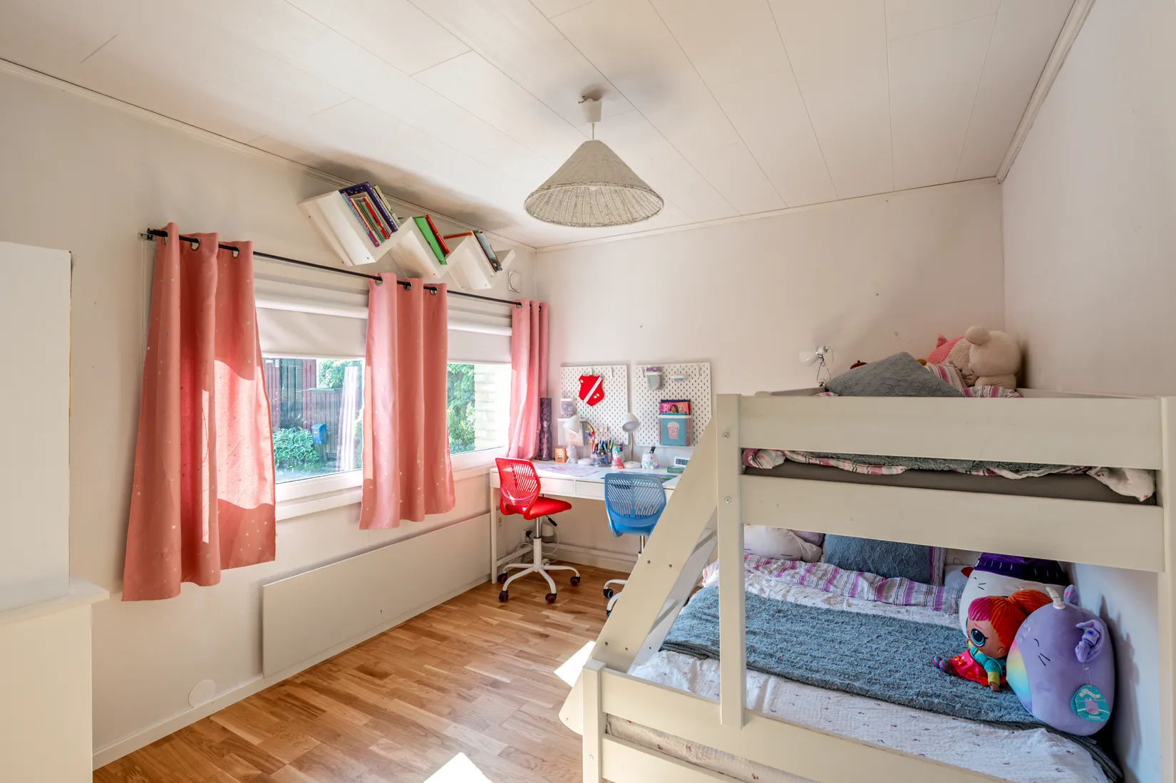 Radhus, Stora Hundens gata 512, Brandbergen, Haninge