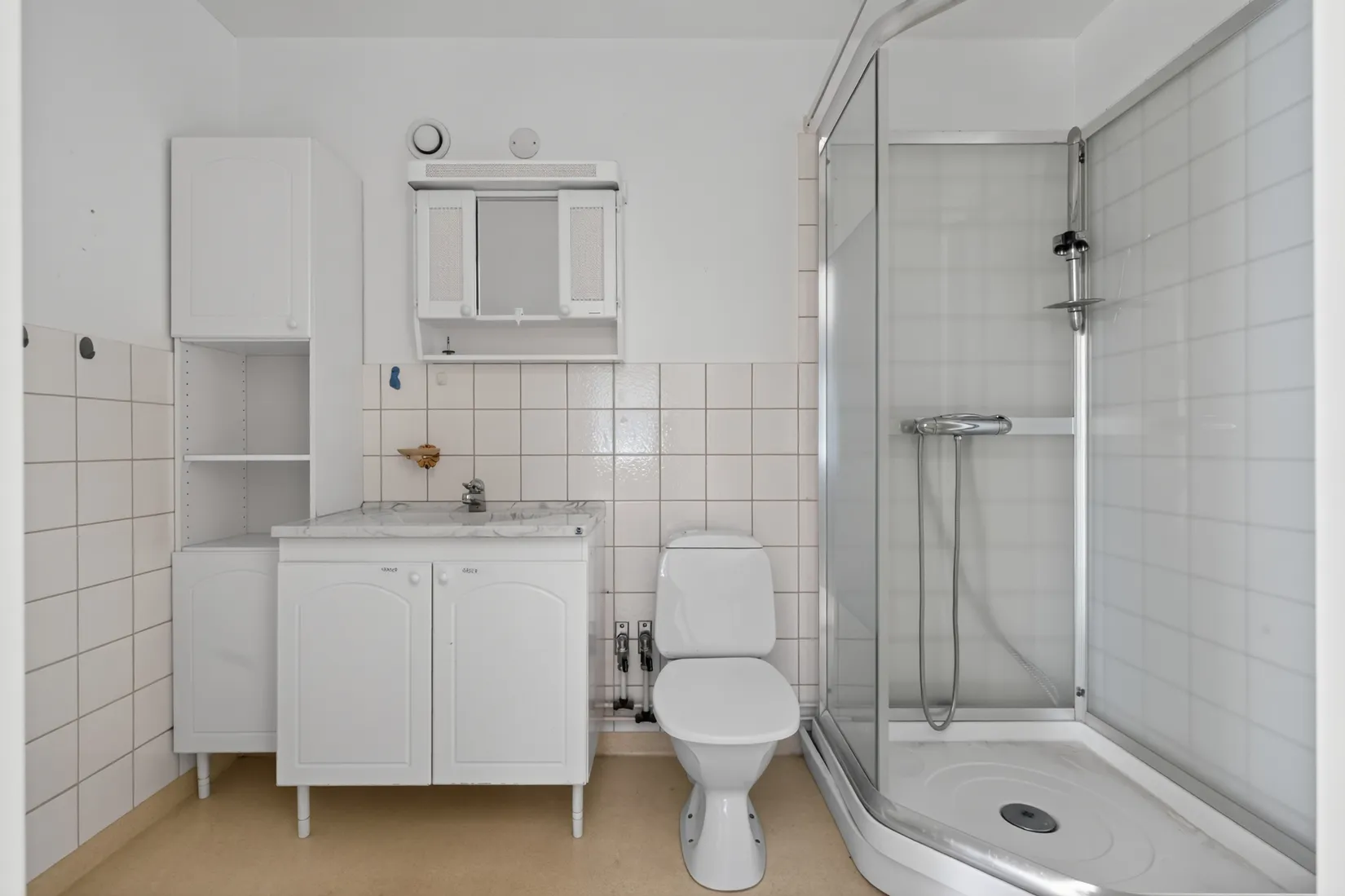 Bostadsrätt, Slussbrovägen 8, Runö, Österåker