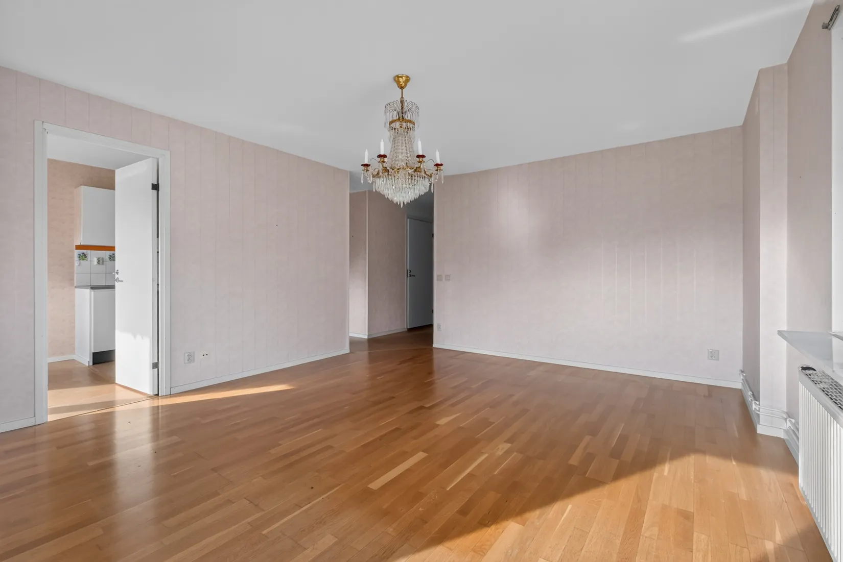 Bostadsrätt, Slussbrovägen 8, Runö, Österåker