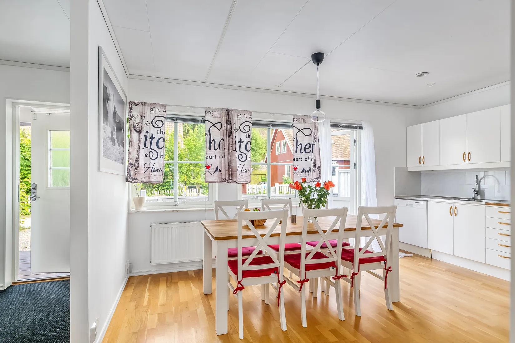 Radhus, Åvägen 68, Lidatorp, Nynäshamn