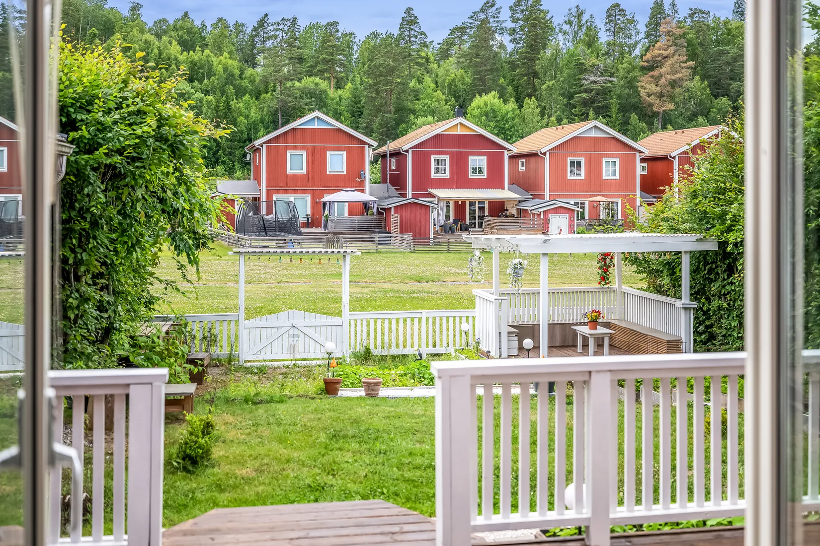 Radhus, Åvägen 68, Lidatorp, Nynäshamn