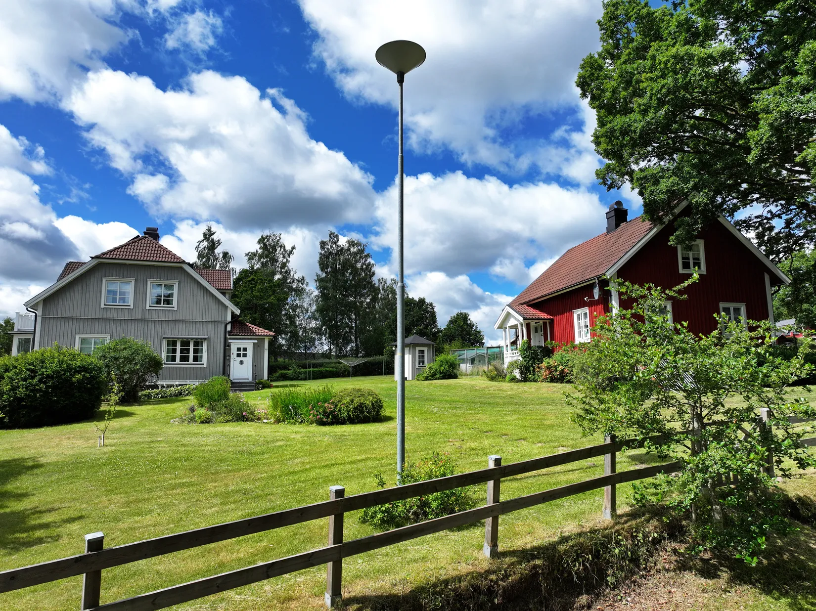 Gård/Skog, Del av VETLANDA GLÖMSJÖ 8:1, ca  5 ha med byggnader, Vetlanda