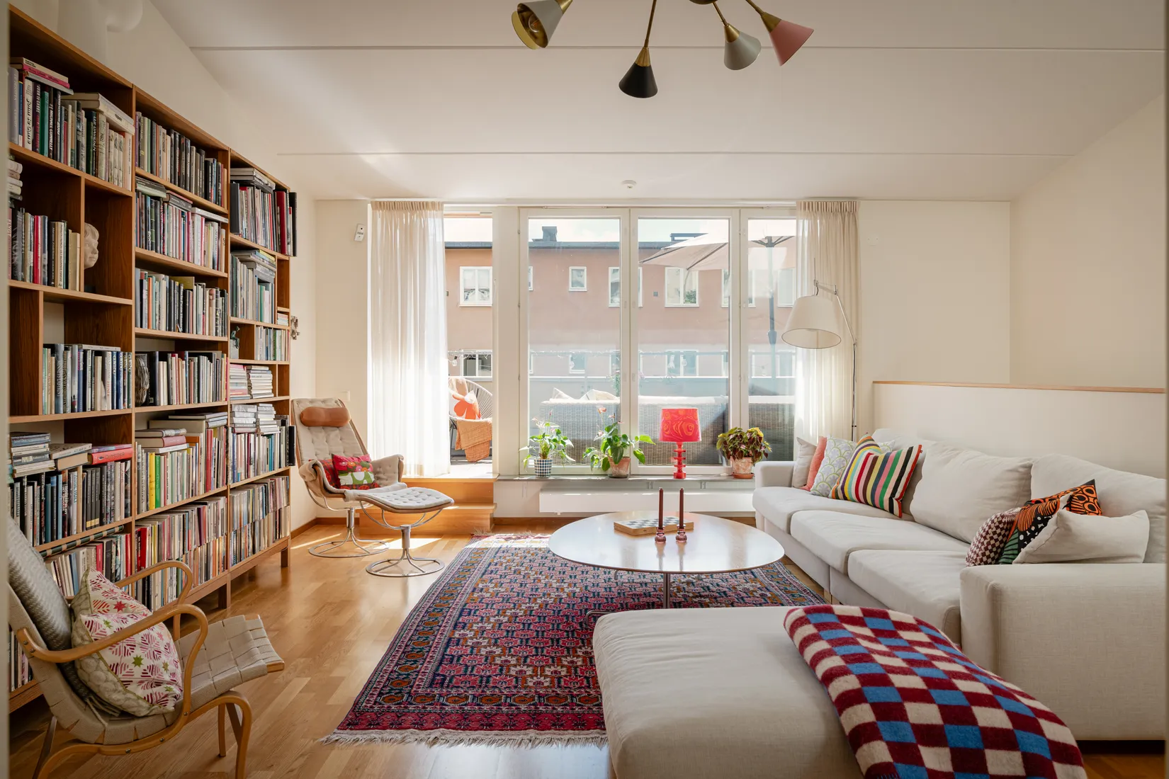 Radhus, Kransbindarvägen 82, Midsommarkransen/Telefonplan, Stockholm