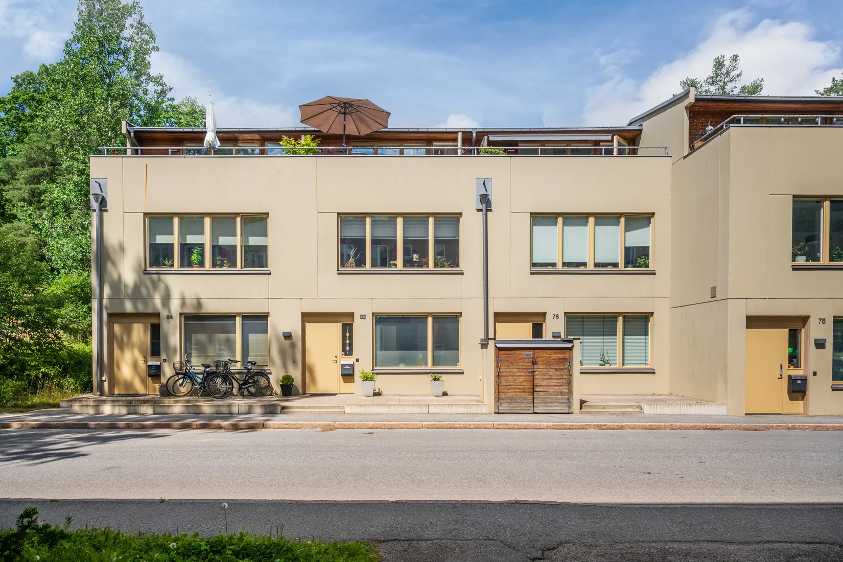 Radhus, Kransbindarvägen 82, Midsommarkransen/Telefonplan, Stockholm