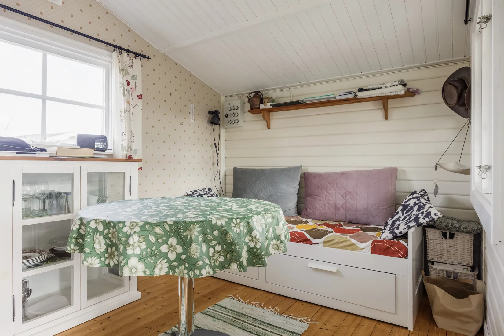 Fritidshus, Järvstaängarna koloniområde, Solrosrundan 51, Järvsta, Gävle