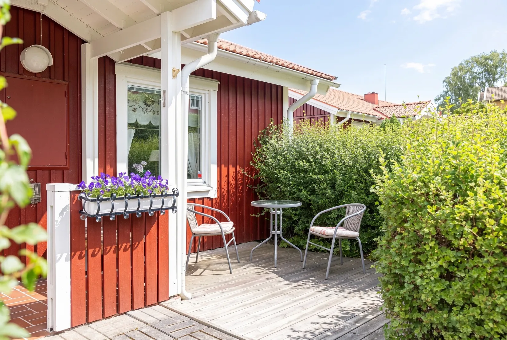Radhus, Midvintergatan 40, Skultuna, Västerås