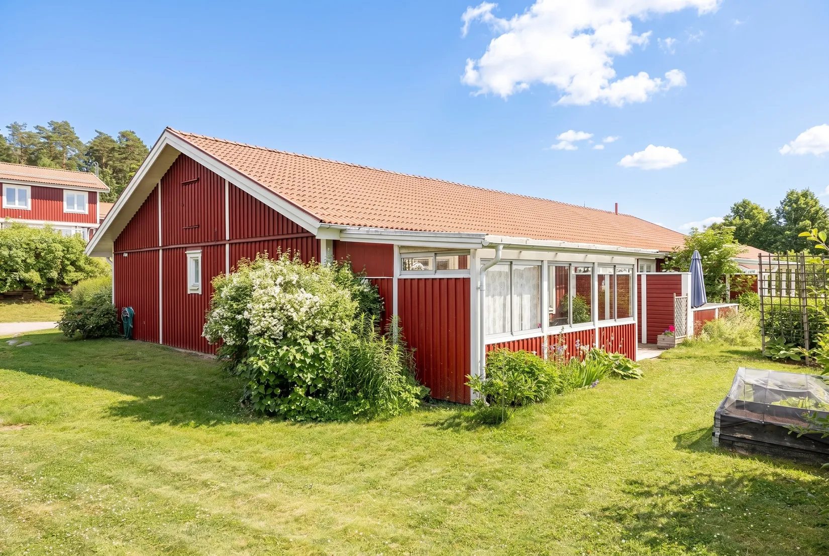 Radhus, Midvintergatan 40, Skultuna, Västerås