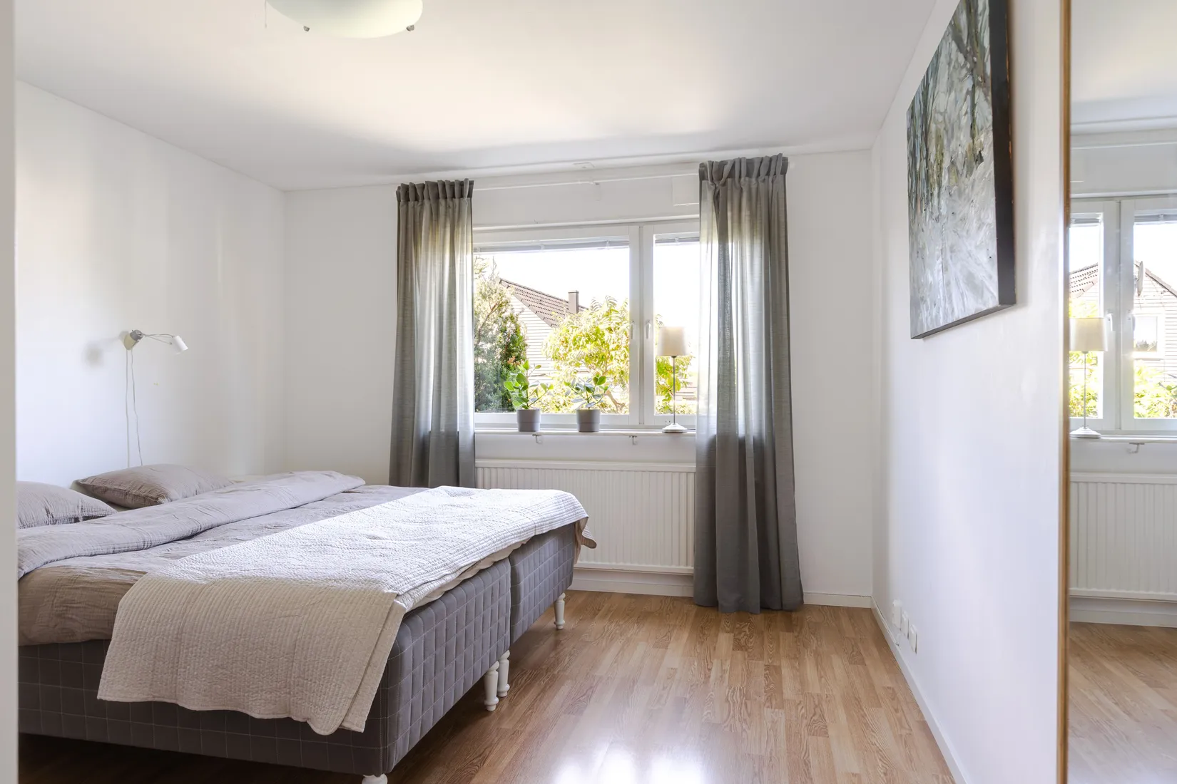 Radhus, Lövsbergsvägen 99, Hörnläge, Hjulsbro, Linköping