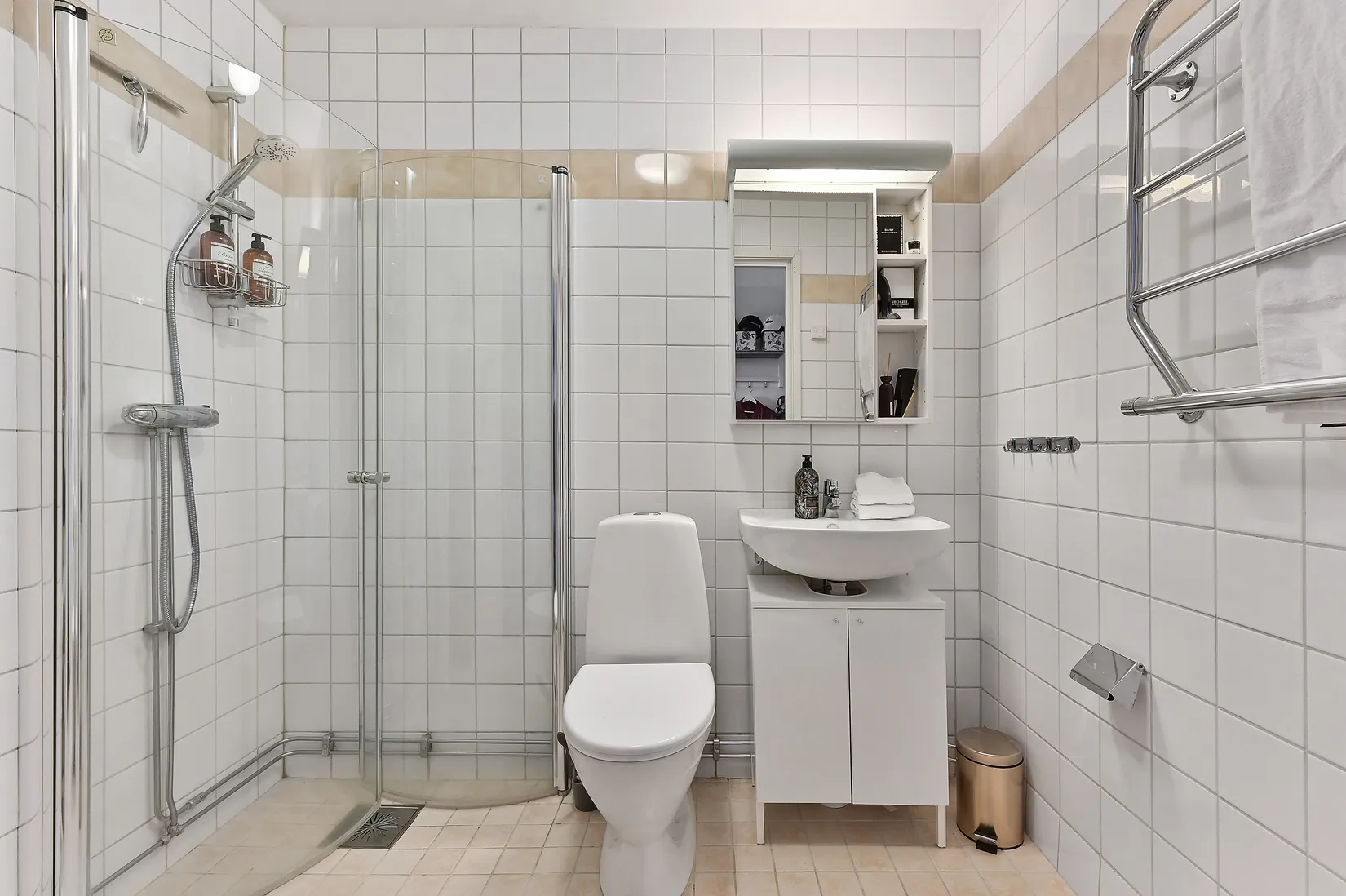 Bostadsrätt, Vallviksvägen 13, Ekerö