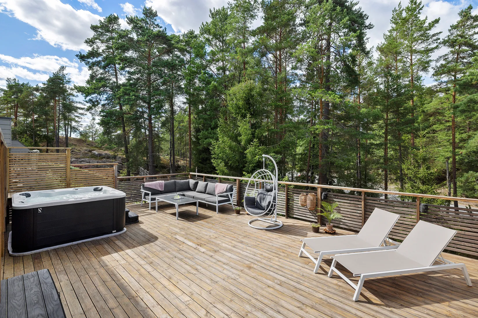 Radhus, Sofia Gyllenhielms väg 32, Sigtuna - Sjudargården, Sigtuna