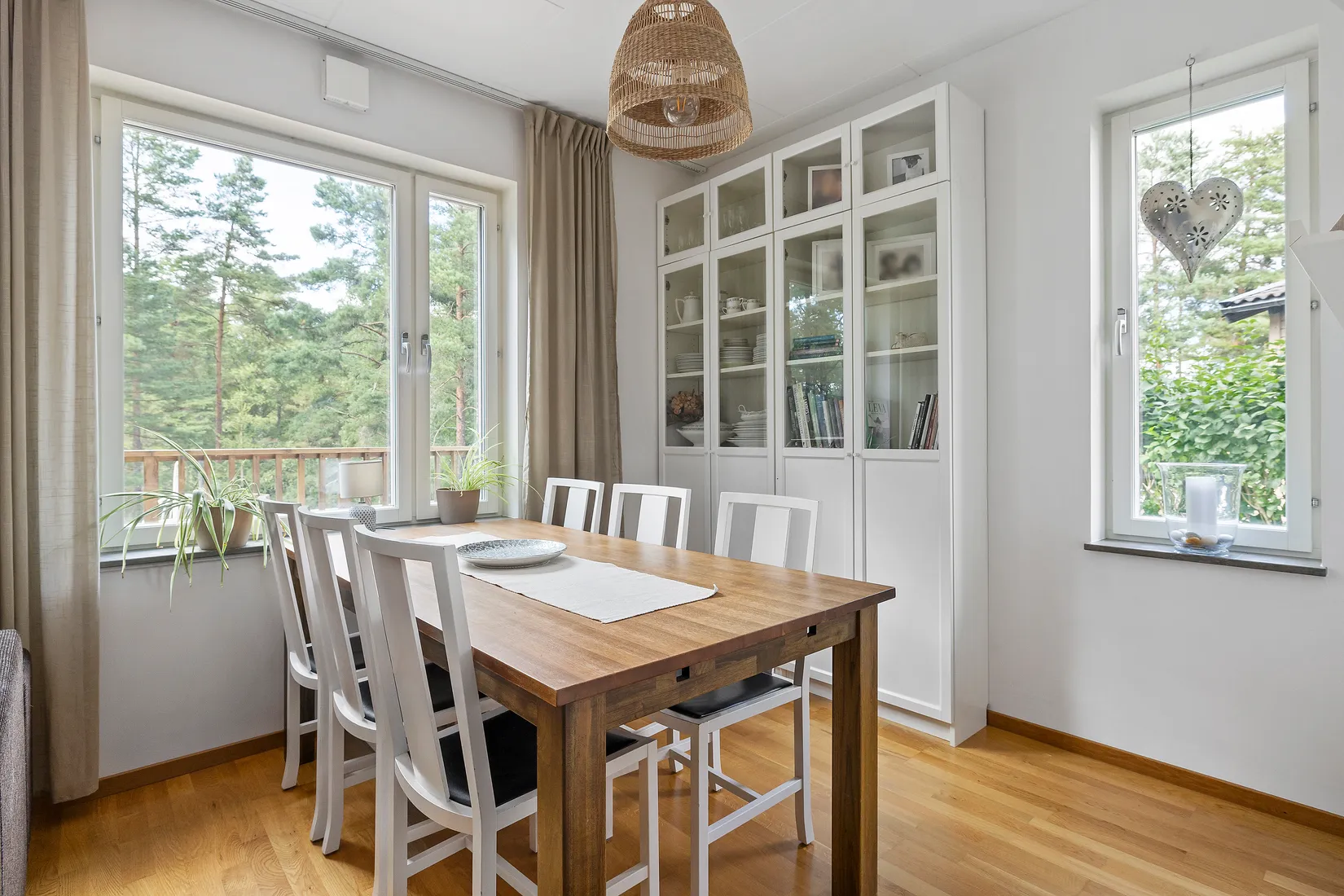 Radhus, Sofia Gyllenhielms väg 32, Sigtuna - Sjudargården, Sigtuna