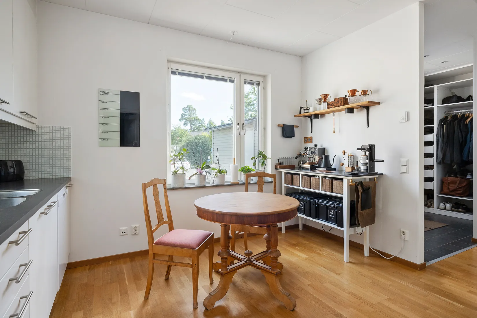 Radhus, Sofia Gyllenhielms väg 32, Sigtuna - Sjudargården, Sigtuna