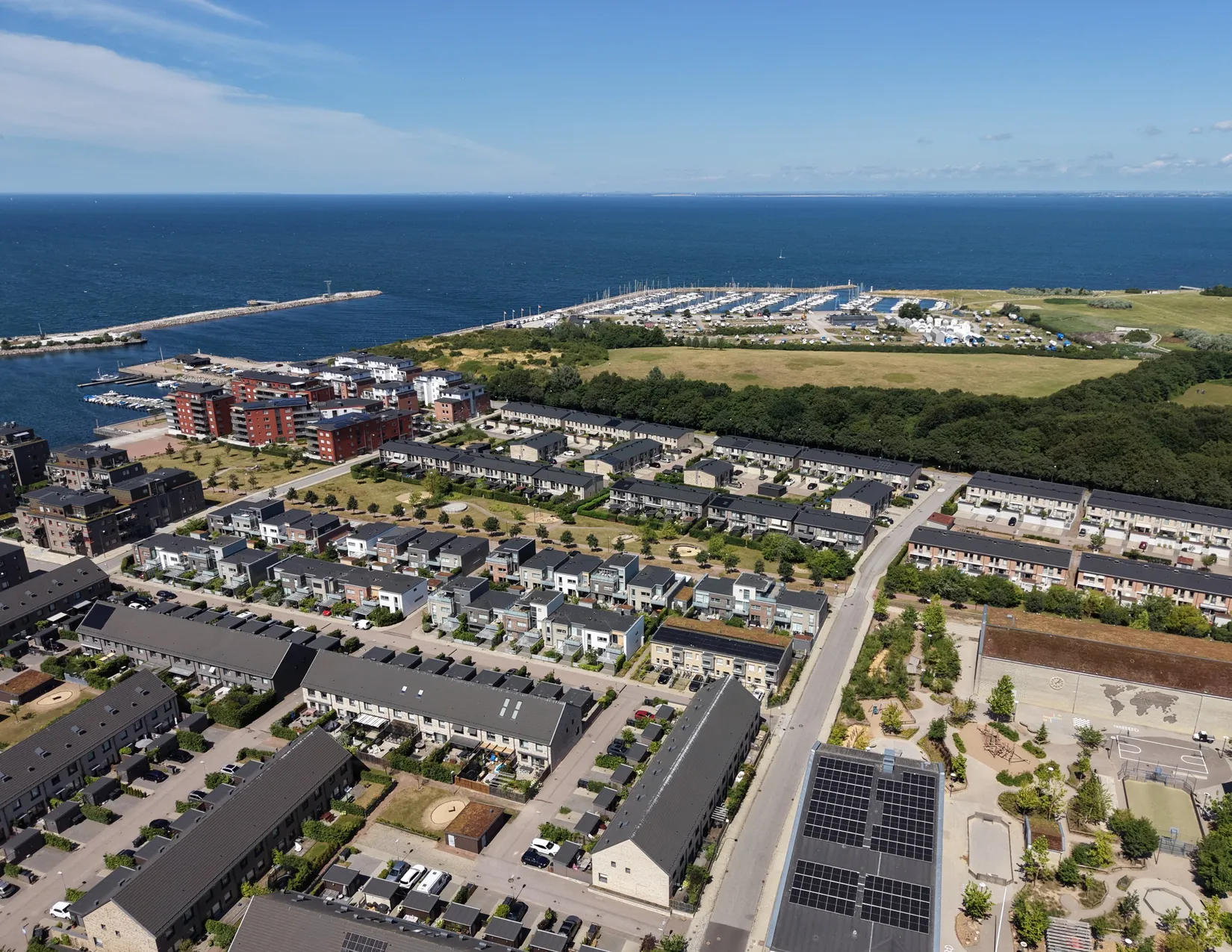 Radhus, Mellins gata 9, Limhamns Sjöstad, Malmö