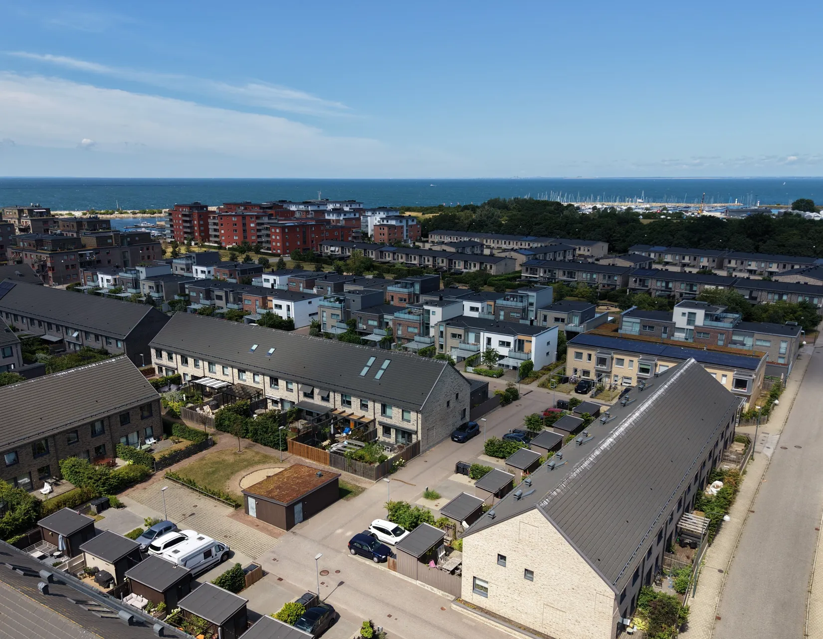 Radhus, Mellins gata 9, Limhamns Sjöstad, Malmö