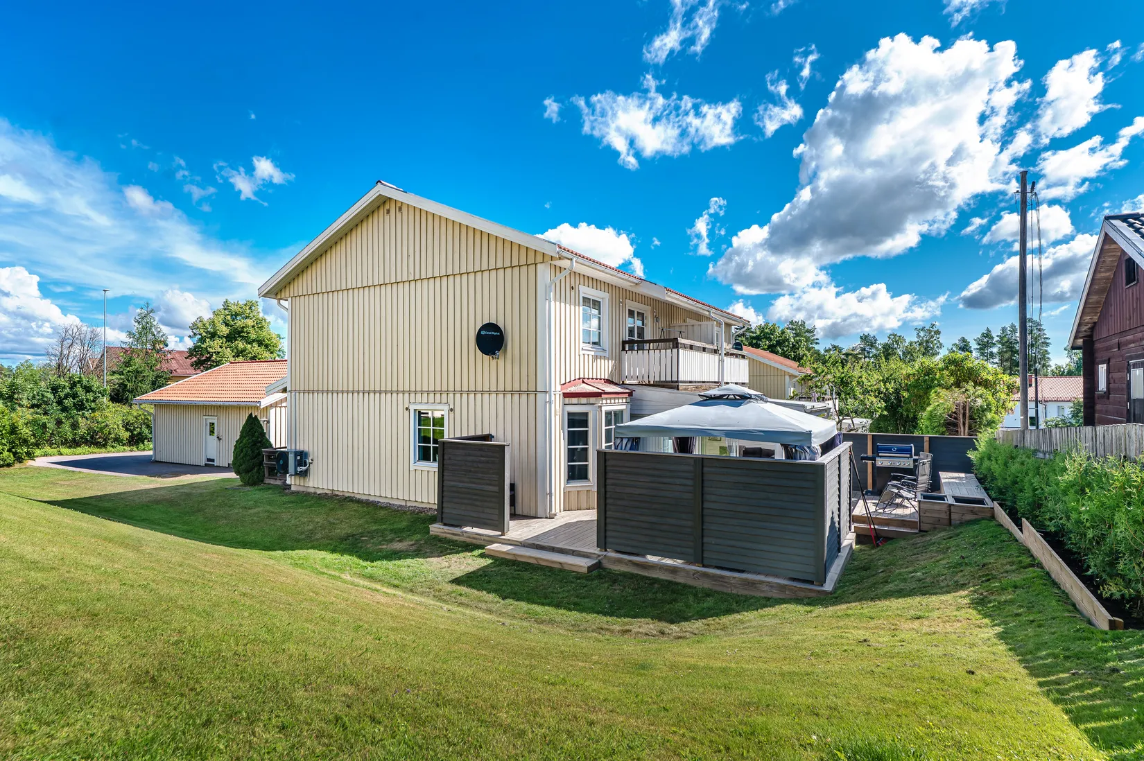 Radhus, Linnévägen 34A, Centralt, Sandviken