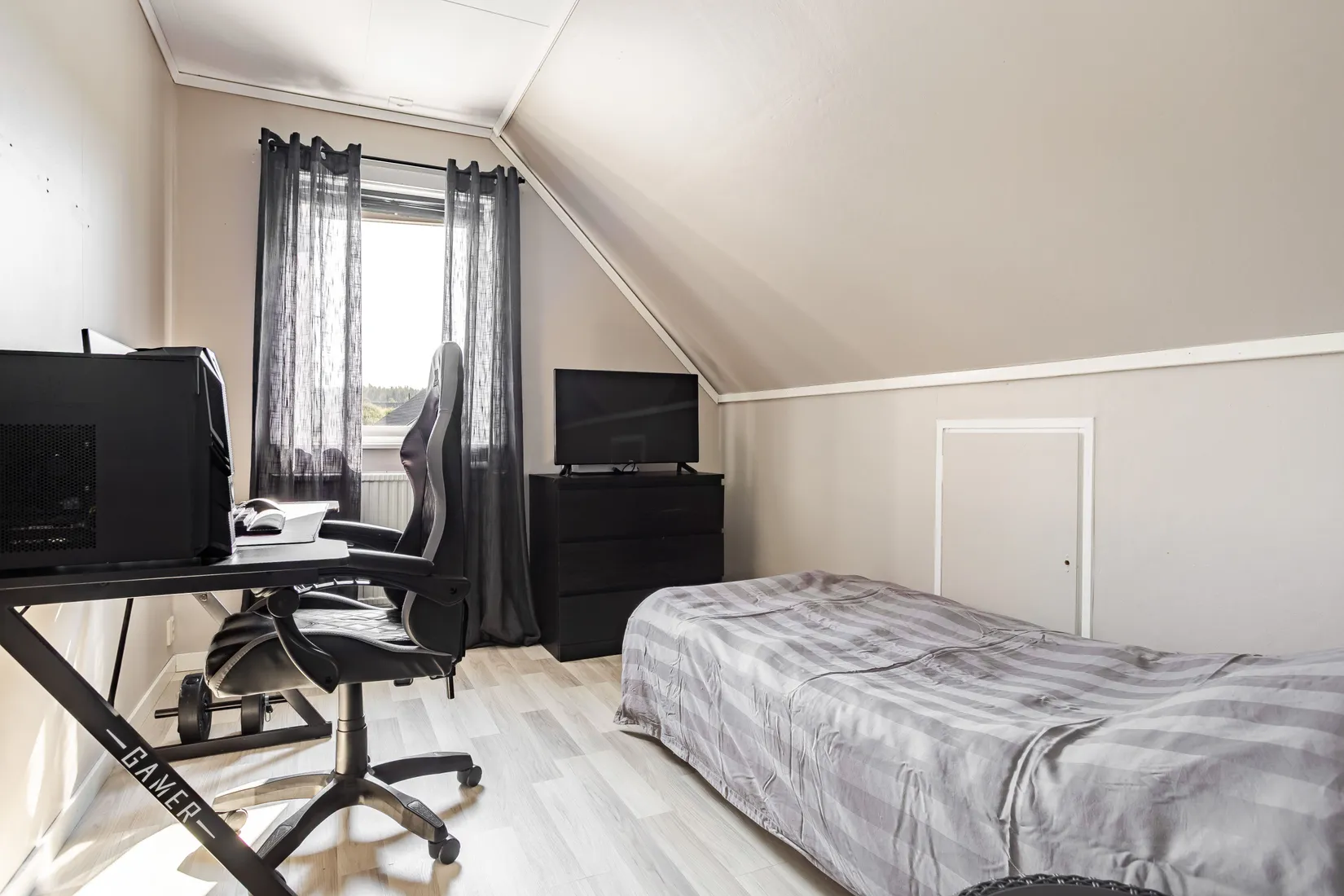 Villa, Krigsbyn 525, Söråker, Timrå
