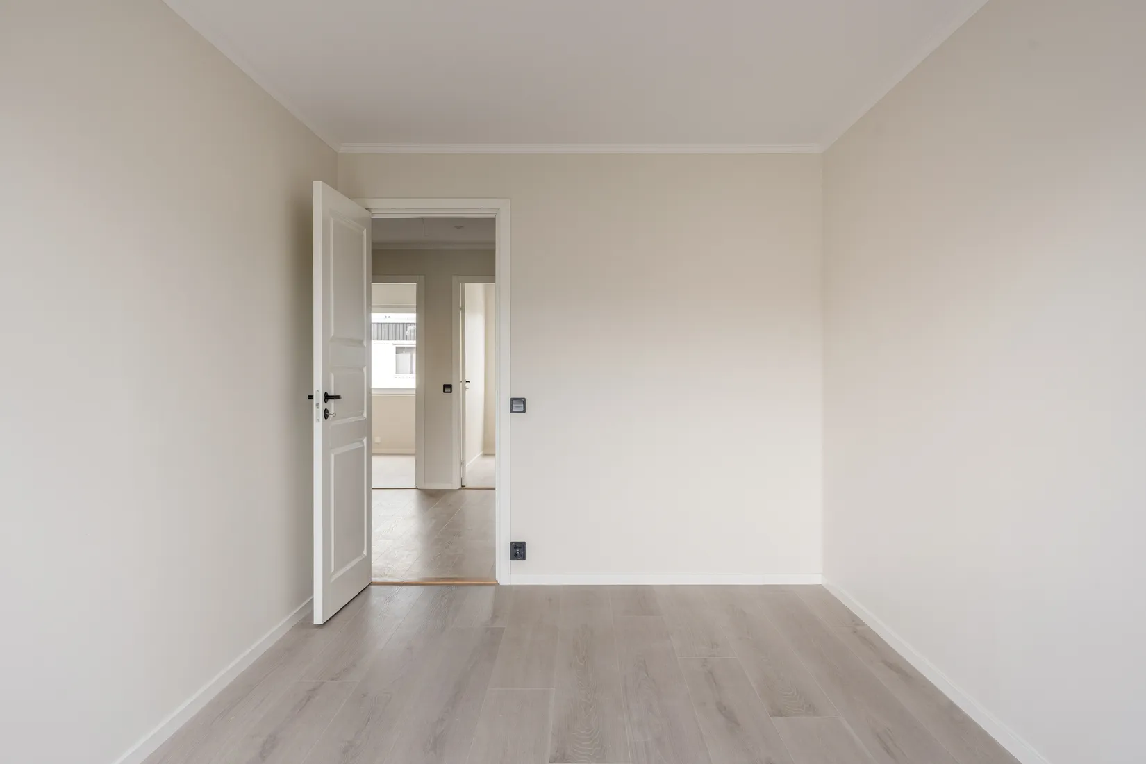 Radhus, Lomvägen 213, Kärrdal, Sollentuna