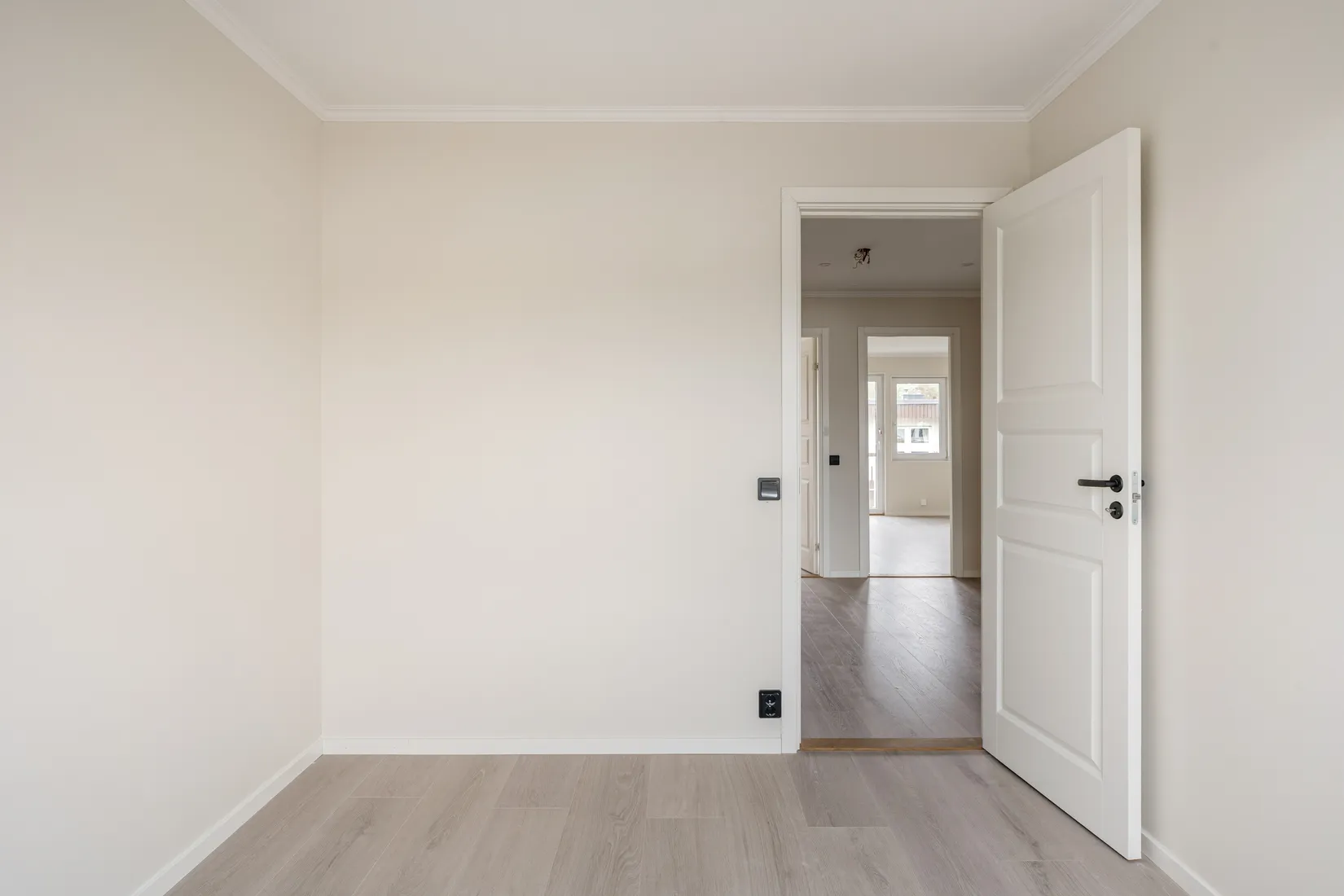 Radhus, Lomvägen 213, Kärrdal, Sollentuna