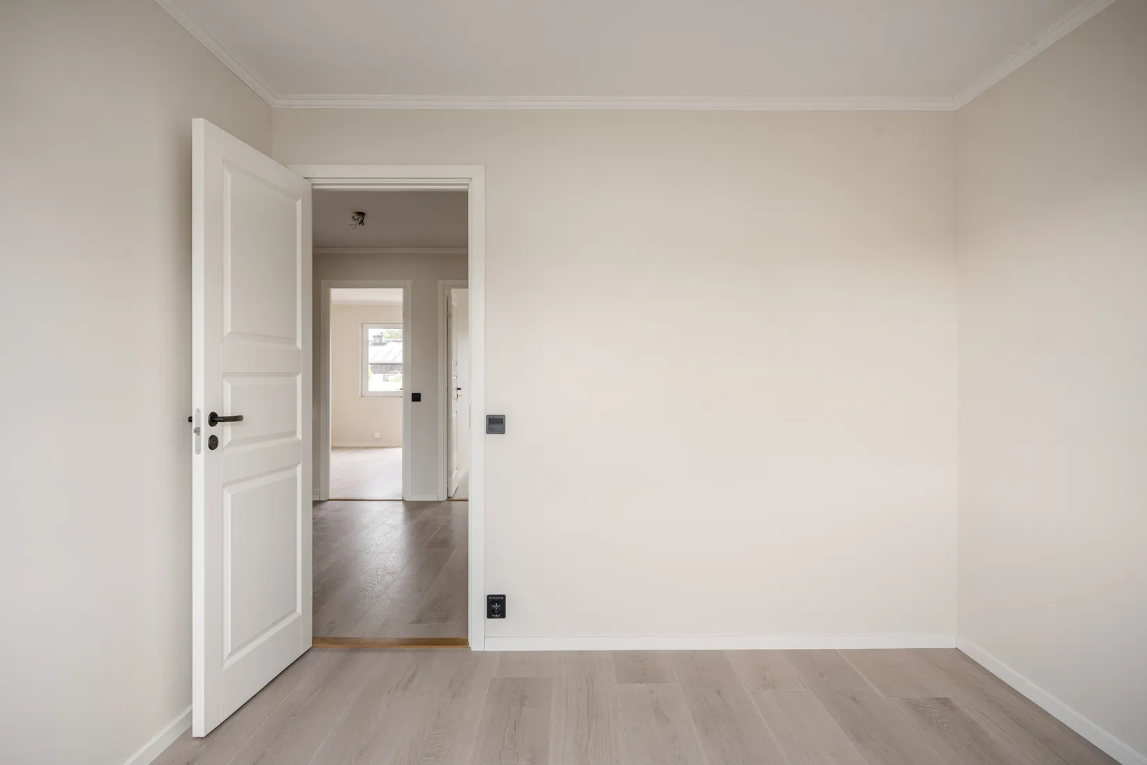 Radhus, Lomvägen 213, Kärrdal, Sollentuna