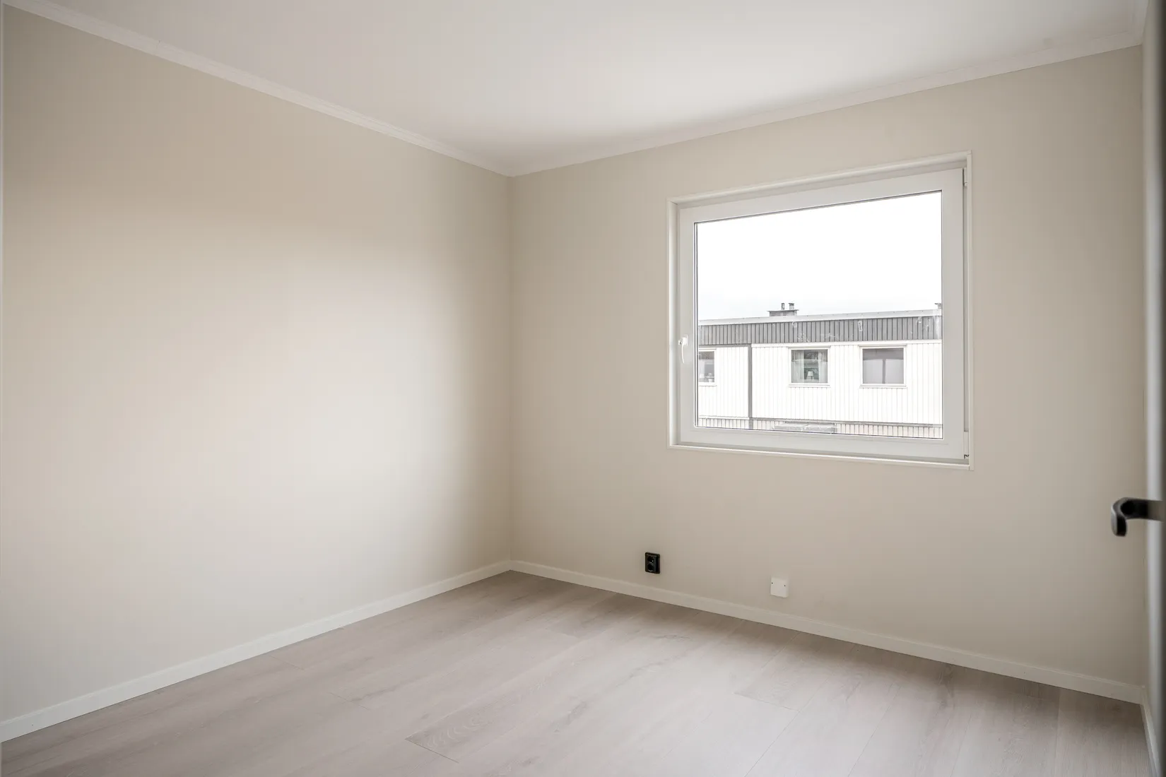 Radhus, Lomvägen 213, Kärrdal, Sollentuna