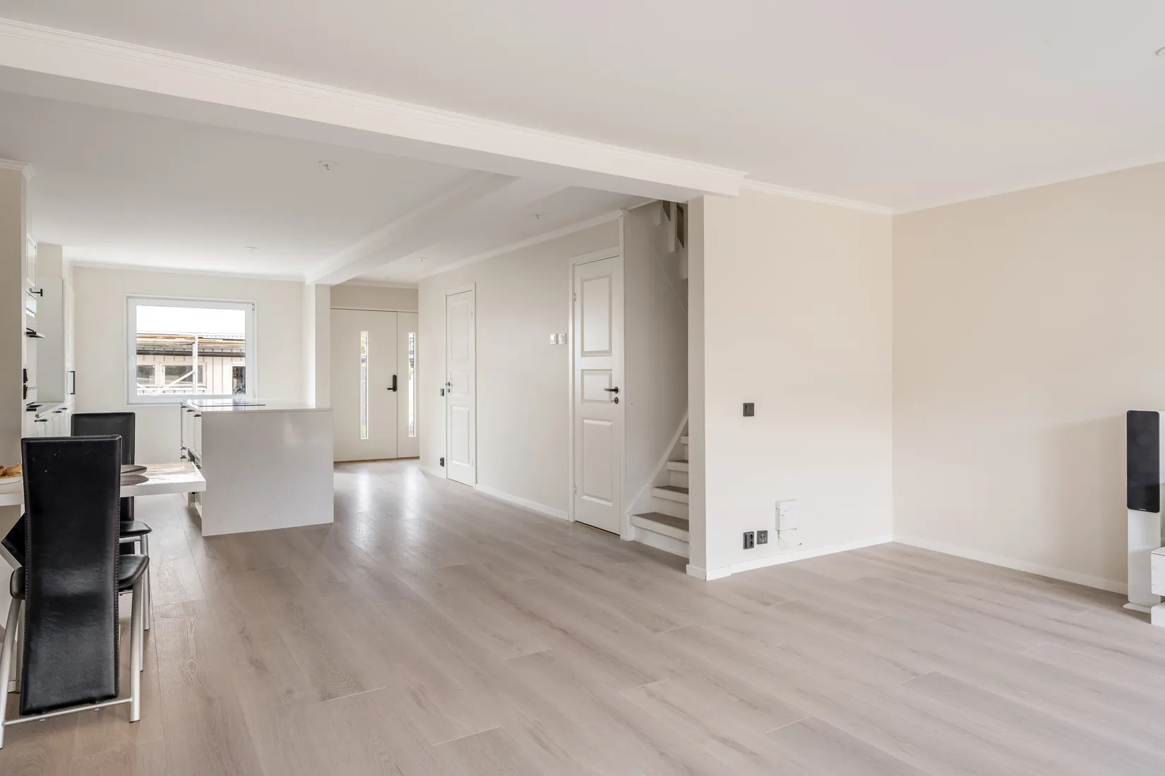 Radhus, Lomvägen 213, Kärrdal, Sollentuna