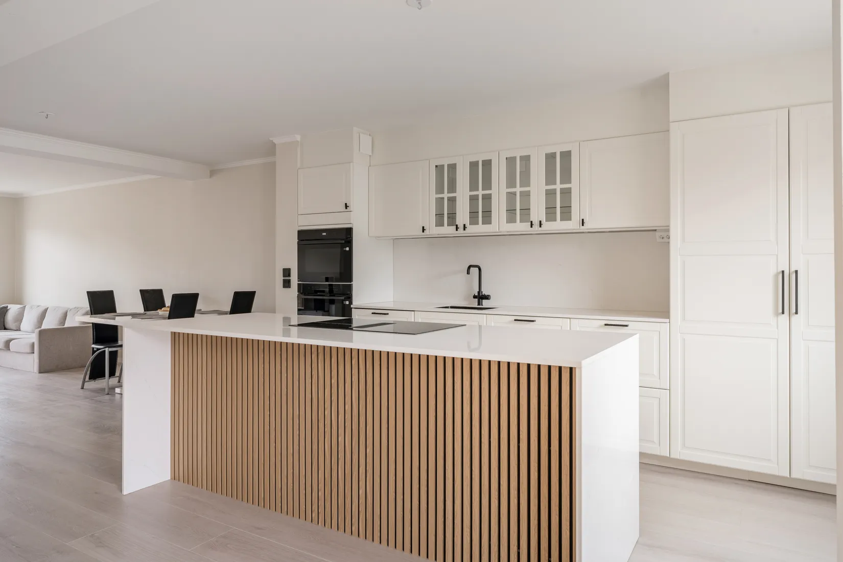 Radhus, Lomvägen 213, Kärrdal, Sollentuna