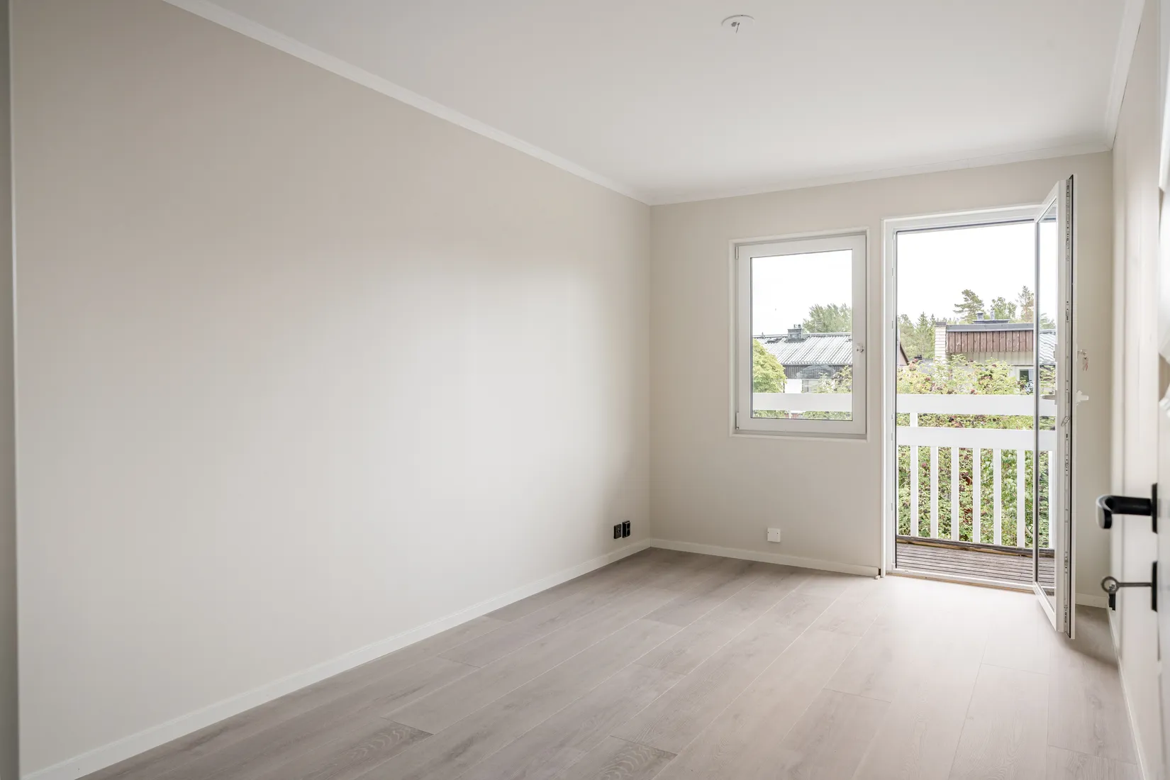 Radhus, Lomvägen 213, Kärrdal, Sollentuna