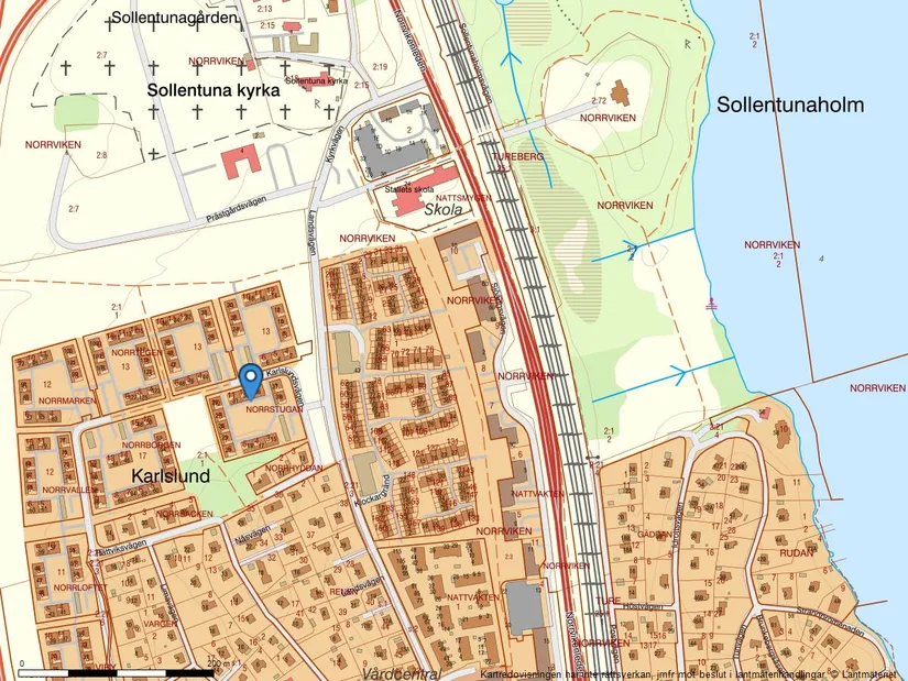 Radhus, Karlslundsvägen 33, Norrviken, Sollentuna