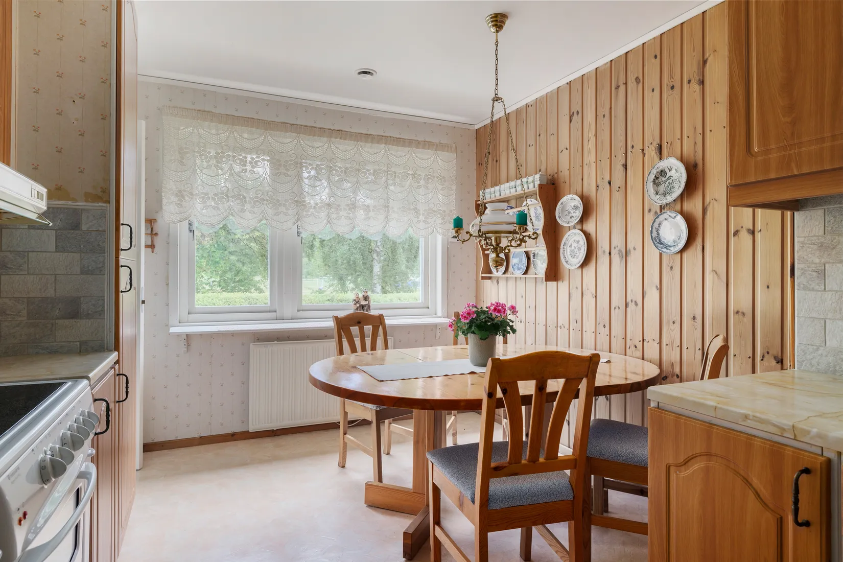 Radhus, Solrosvägen 14, Märsta - Arenberga, Sigtuna