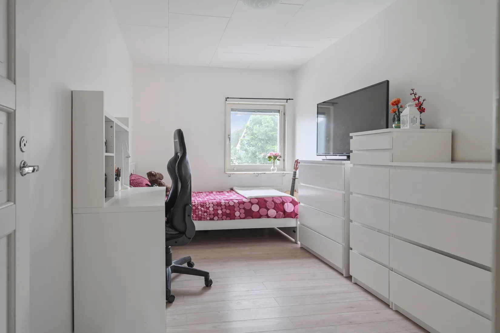 Radhus, Odenvägen 14B, Märsta Centralt, Sigtuna