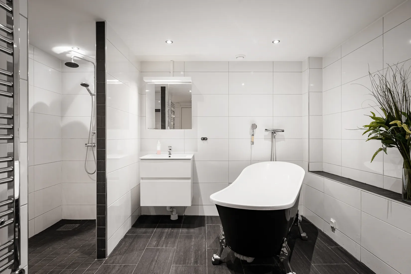Villa, Orionvägen 5, Skälby, Järfälla