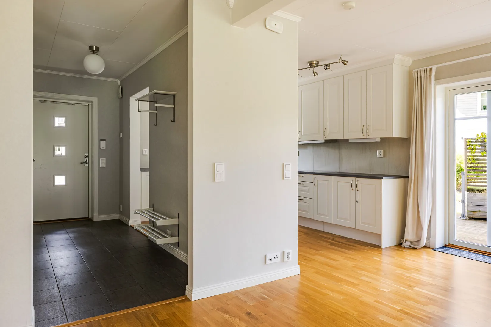 Radhus, Linsvägen 13, Ekängen, Linköping