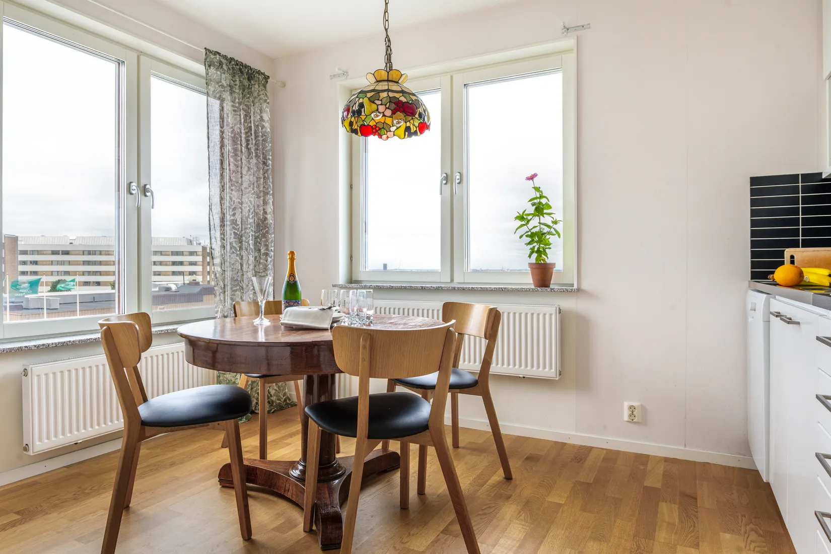 Bostadsrätt, Storgatan 72A, vån 9/9, Huvudsta, Solna