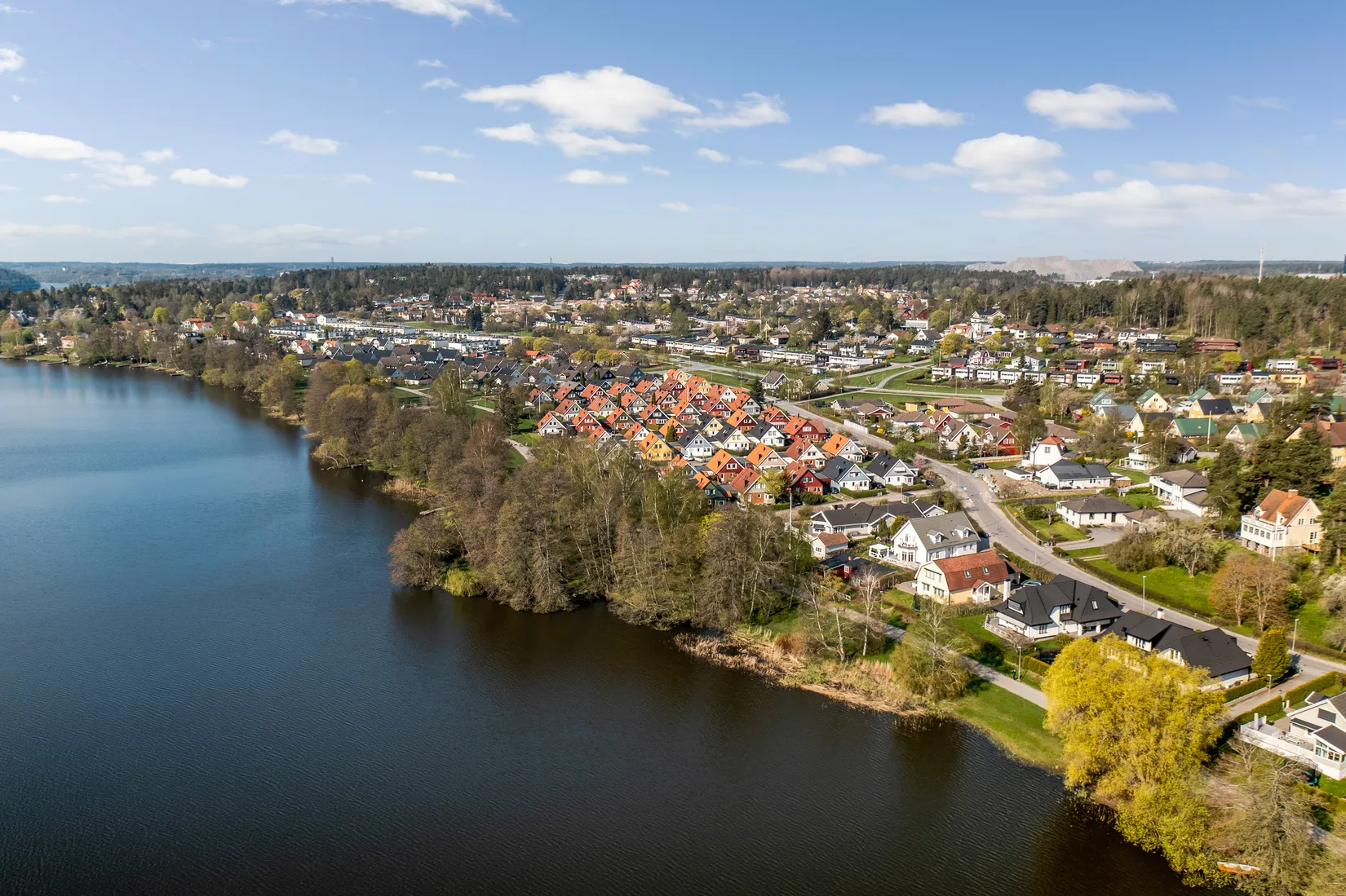 Radhus, Sommarvägen 37, Bollstanäs, Upplands Väsby