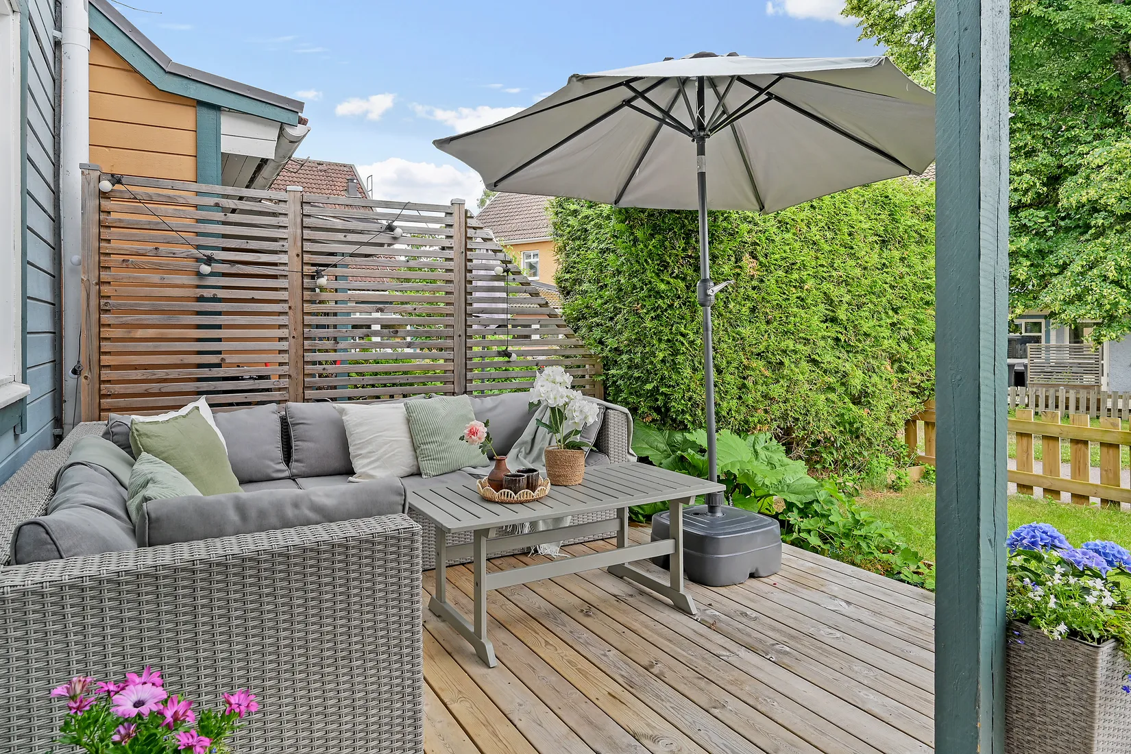 Radhus, Sommarvägen 37, Bollstanäs, Upplands Väsby