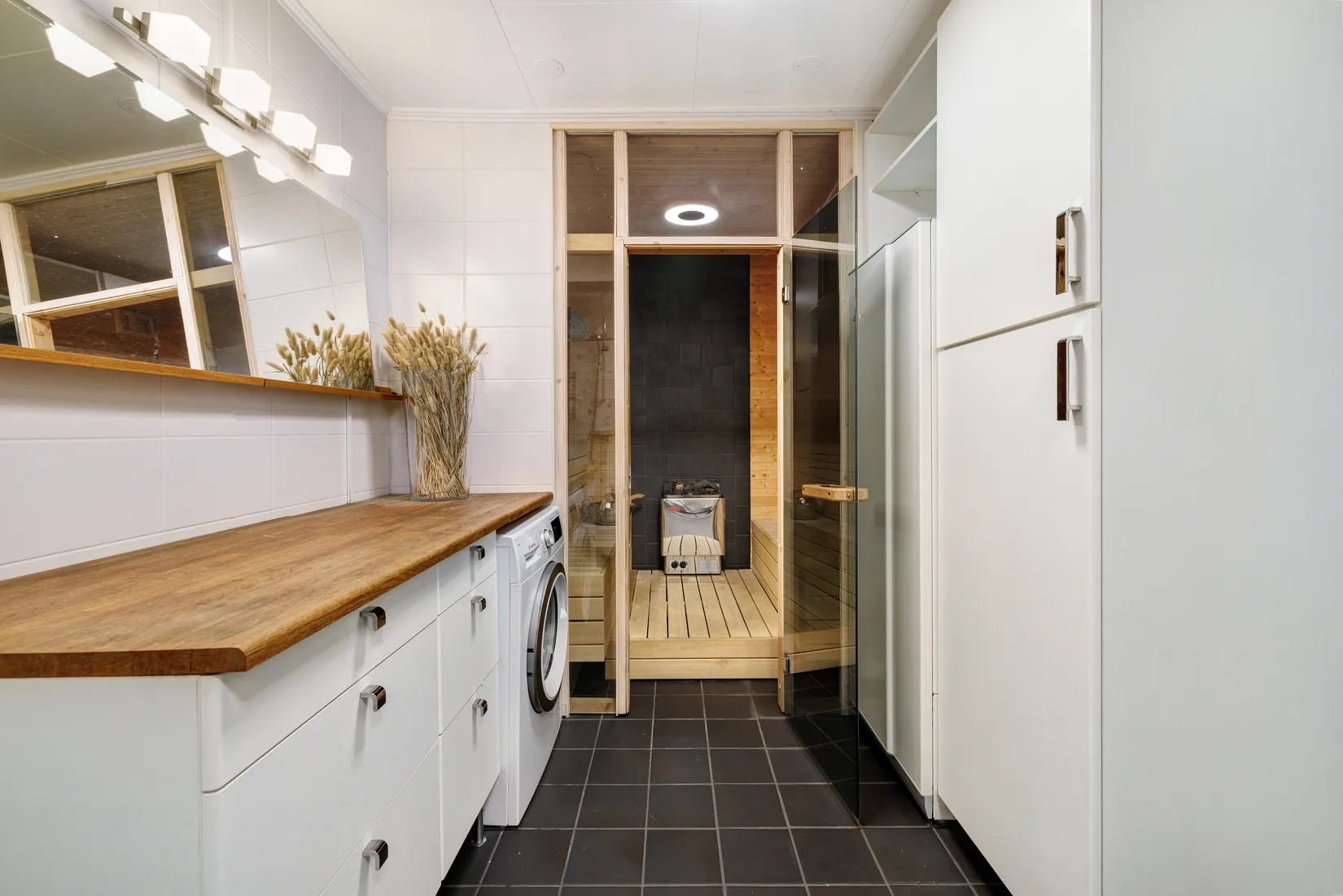Radhus, Örnholmsbrinken 132, Johannesdal - Vårberg, Stockholm