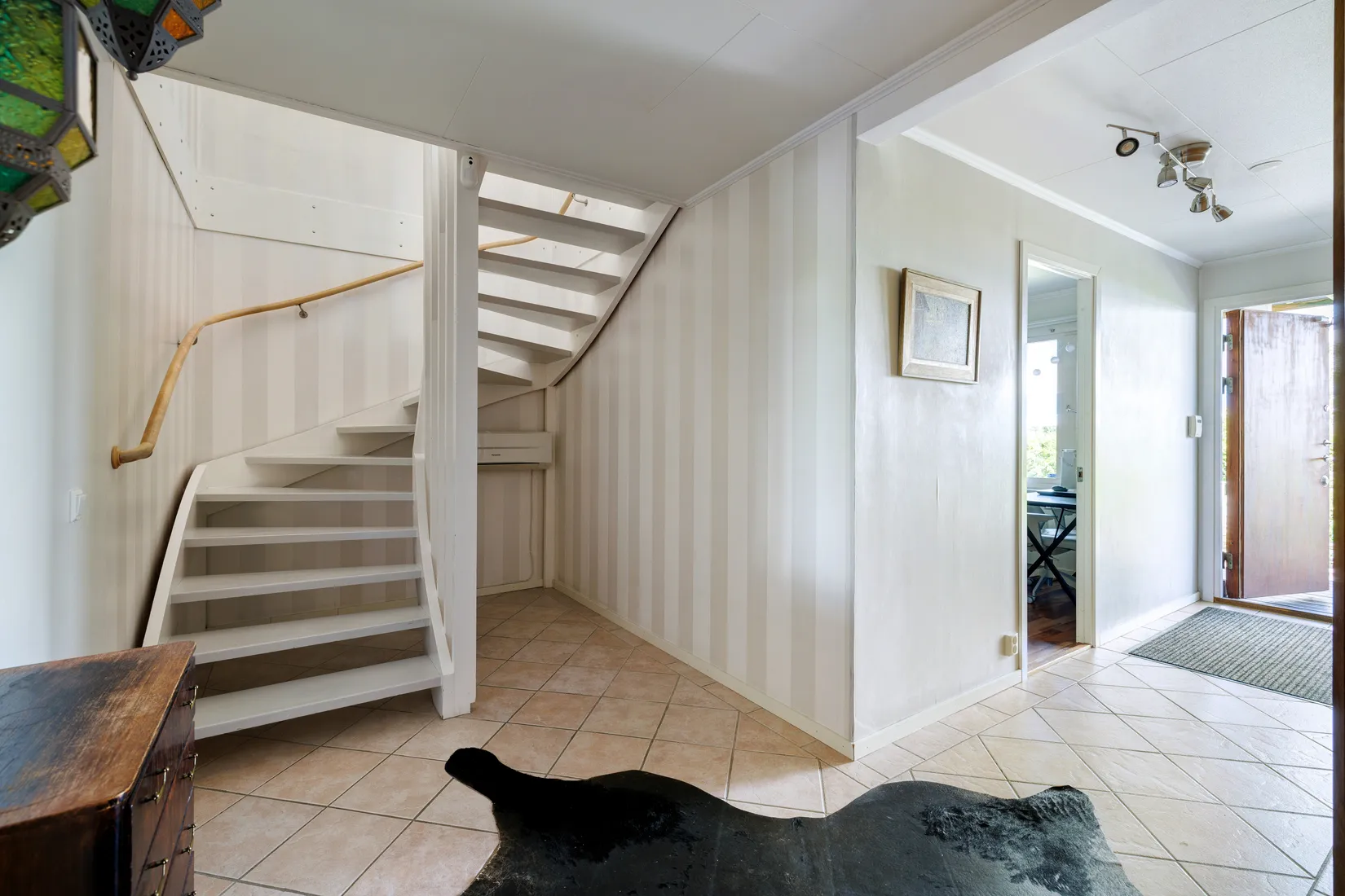 Radhus, Örnholmsbrinken 132, Johannesdal - Vårberg, Stockholm